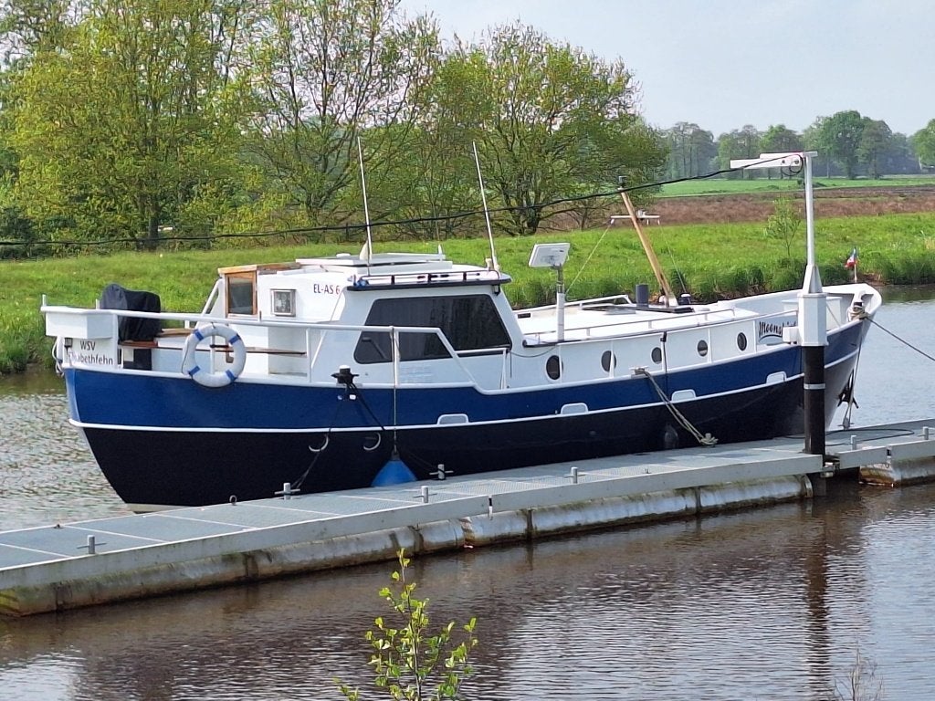 Kutteryacht zu verkaufen, Staal, Overige merken, Binnenboordmotor, 140 cm
