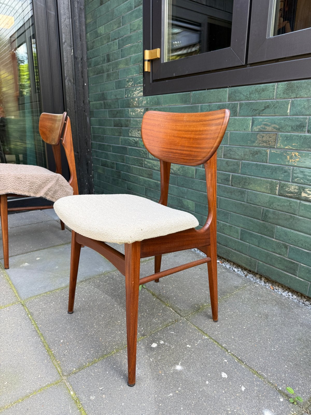 Set van 2 vintage stoelen - Teak - Deels gerestaureerd, Antiek en Kunst, Ophalen