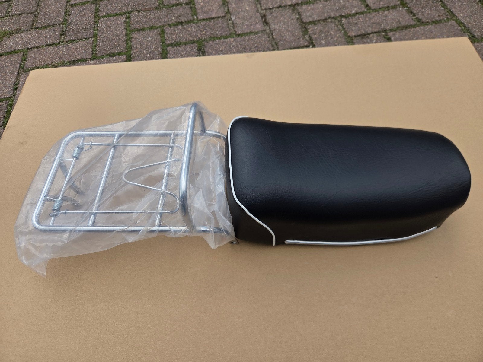 zundapp zwitsers buddy en rekje., Ophalen of Verzenden, Nieuw, Zadel