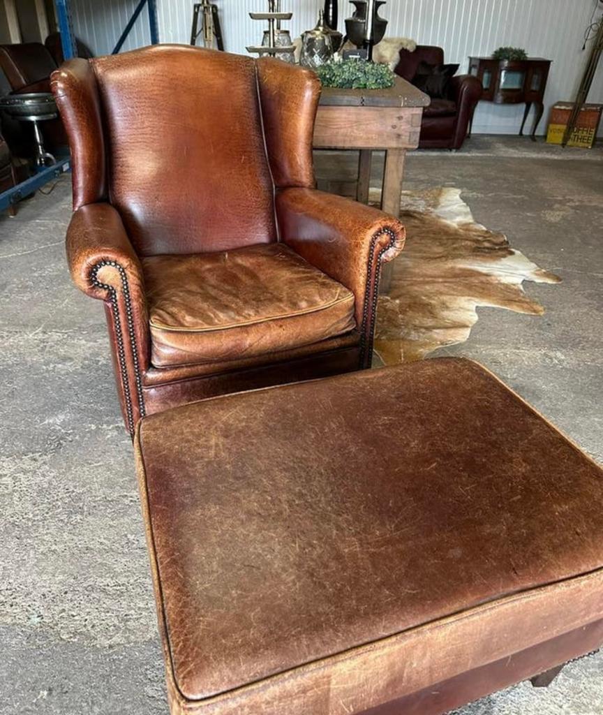 Prachtige schapenleren oorfauteuil met hocker., Ophalen, ., ., .