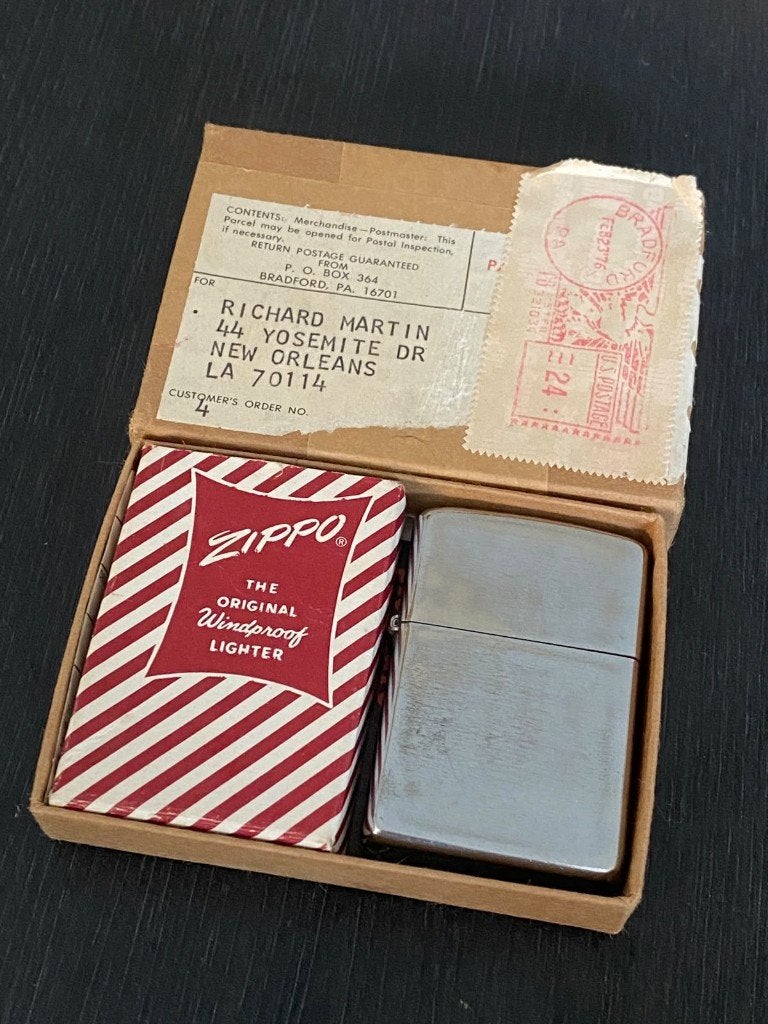 ZIPPO in shipping en returnbox 1970's, Verzamelen, Ophalen of Verzenden, Zo goed als nieuw, Overige typen