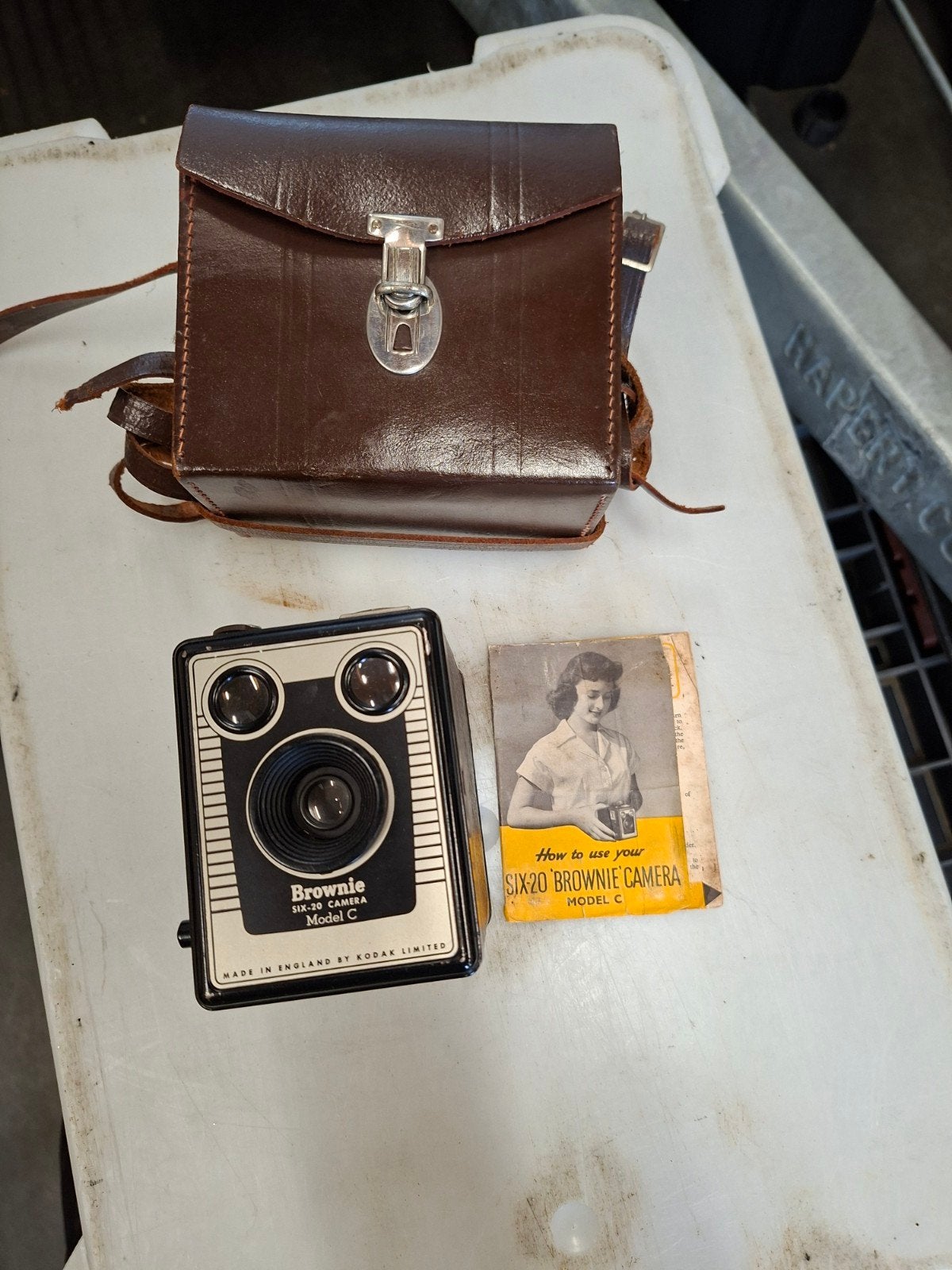 Vintage Kodak Six-20 Brownie Camera Model C met tasje, Ophalen, Gebruikt, Compact, Kodak