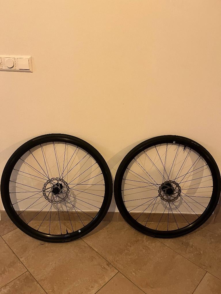 Giant P-R2 Disc wheelset, 12mm thru-axle, Gebruikt, Giant, Aluminium, Racefiets