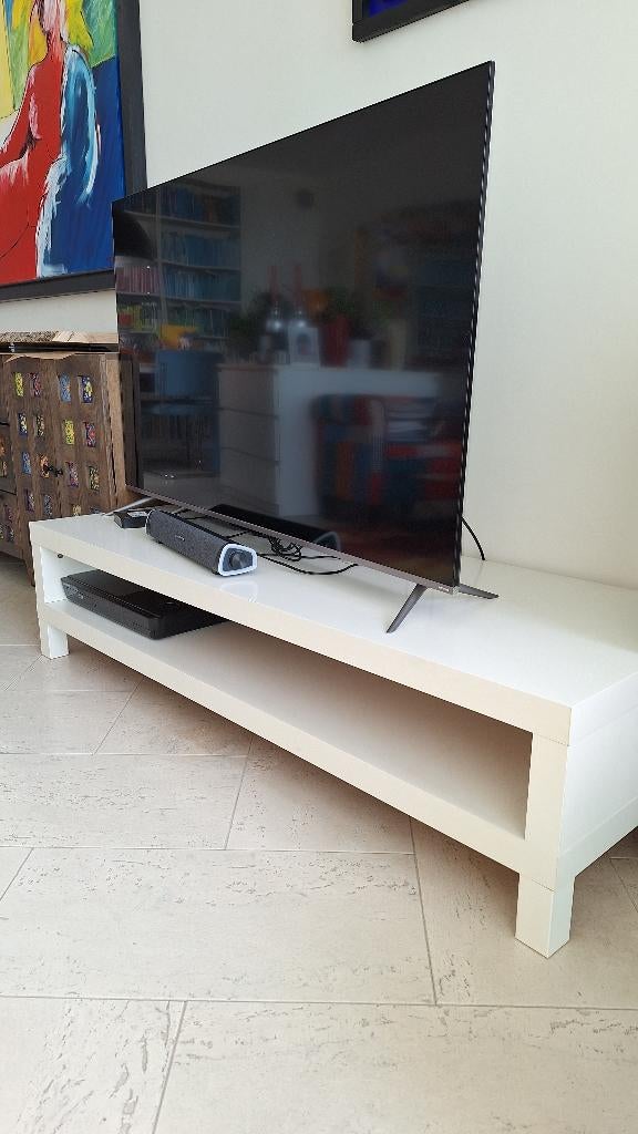 Lage witte sidetable/TV-tafel "Lack", Huis en Inrichting, Ophalen, Gebruikt, Overige materialen, 100 tot 150 cm