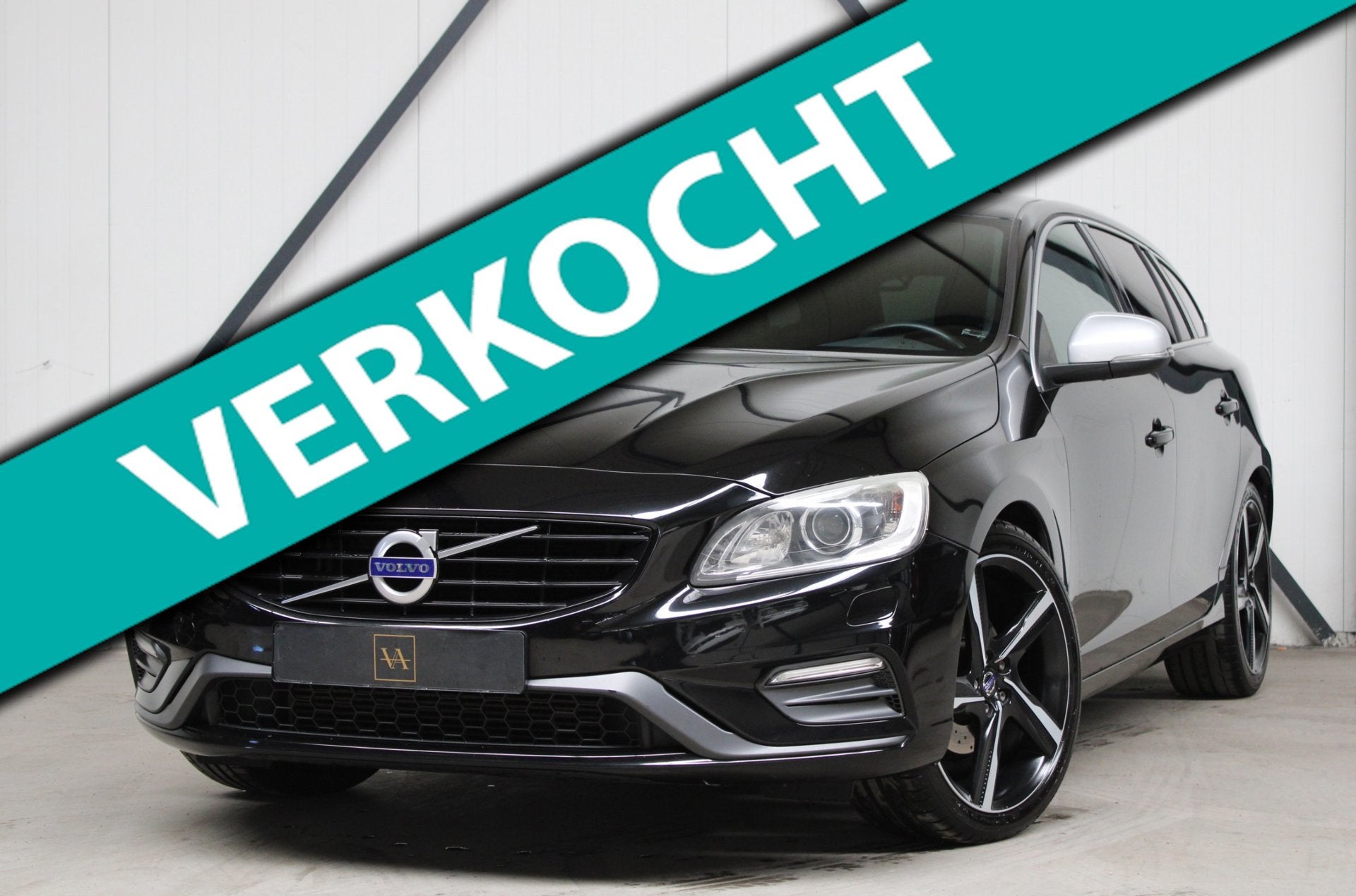 Volvo V60 2.0 T5 R-Design l 245 PK l Harman Kardon l Xenon, 1502 kg, Gebruikt, Zwart, 4 cilinders
