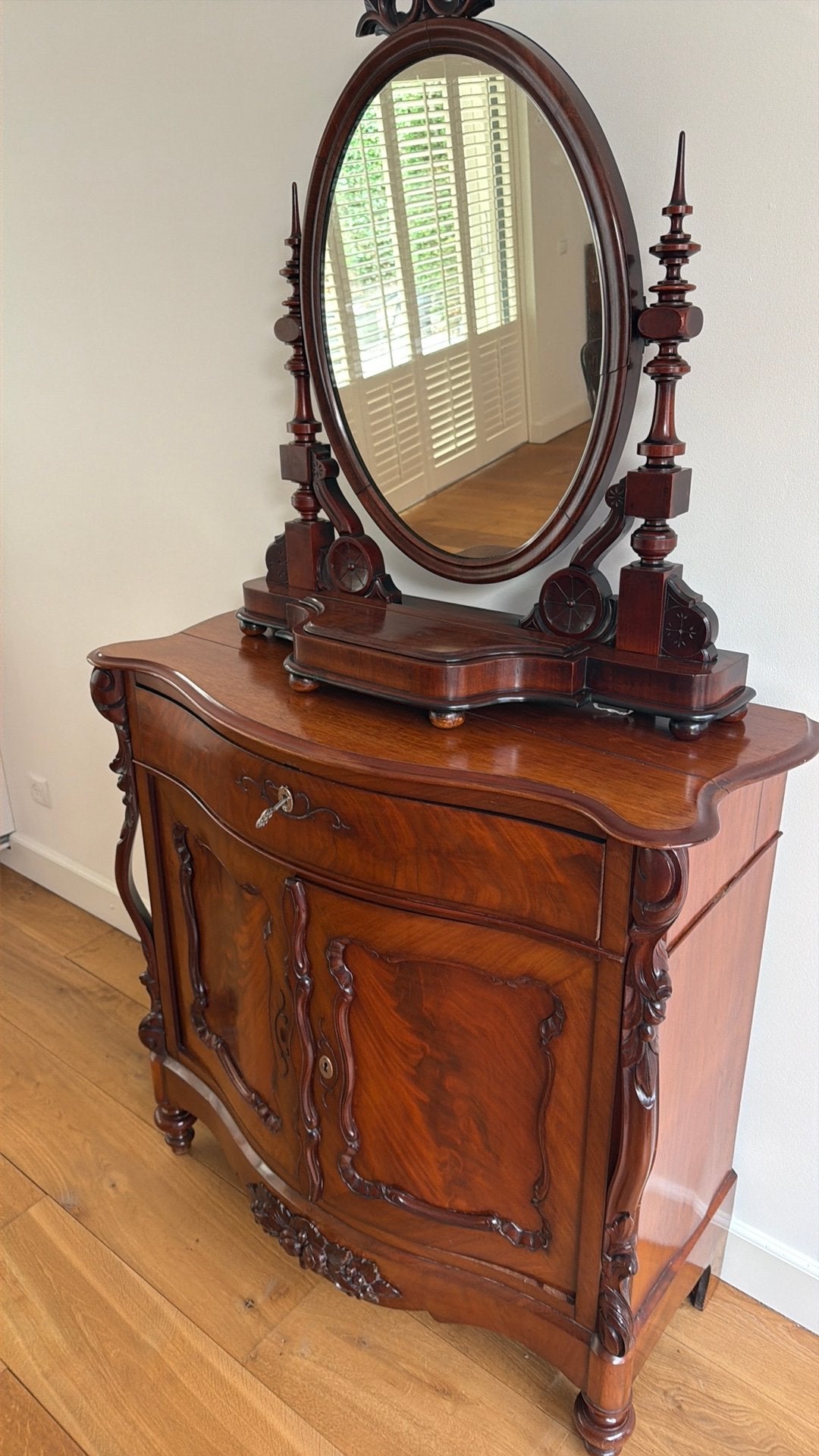 Antiek mahonie commode met Victoriaanse spiegel a. 1870–1900, Huis en Inrichting, Ophalen, Zo goed als nieuw, Minder dan 100 cm
