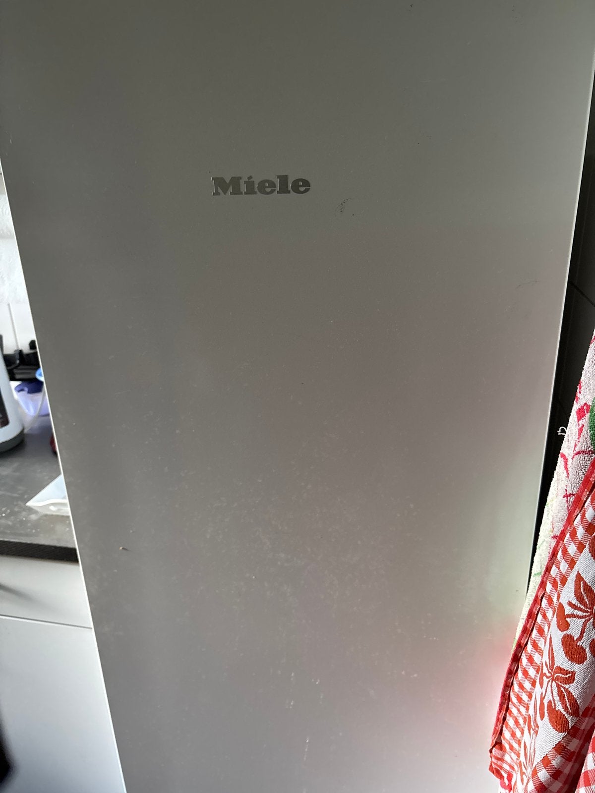 Miele koelkast - Zo goed als nieuw, Ophalen, Zonder vriesvak, 200 liter of meer, 60 cm of meer