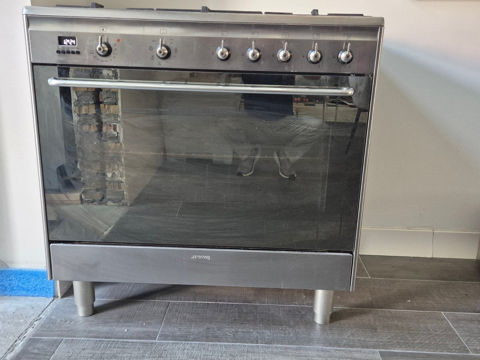 Smeg Fornuis met Oven - Vrijstaand Gasfornuis, Witgoed en Apparatuur, Ophalen, Gebruikt, 60 cm of meer, Gas
