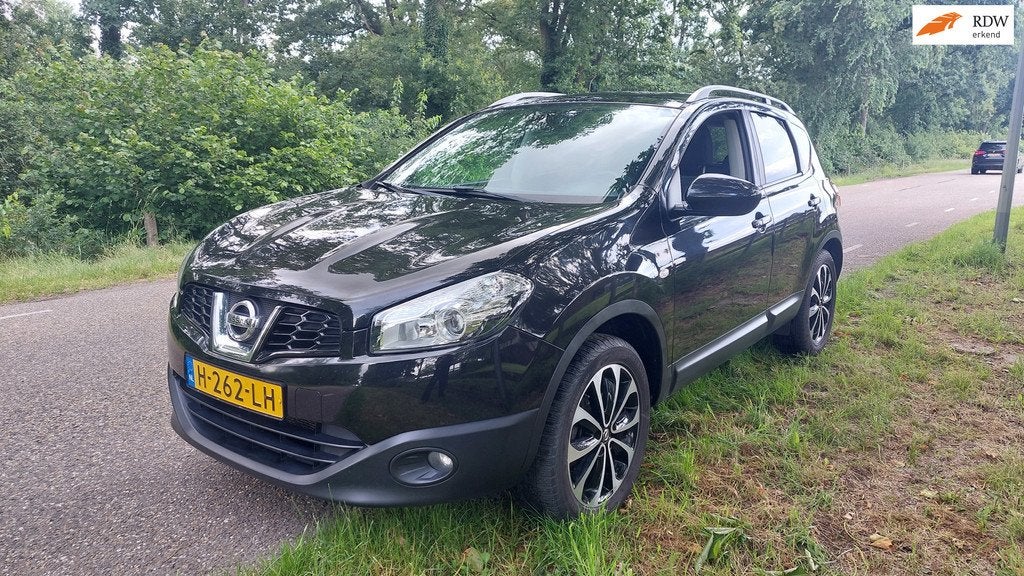 Nissan Qashqai 2.0 Connect Edition, Gebruikt, 4 cilinders, Zwart, Handgeschakeld