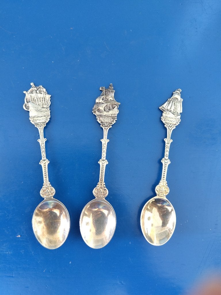 Douwe Egberts lepeltjes Historische Schepen,3 verschillende, Ophalen, Gebruikt