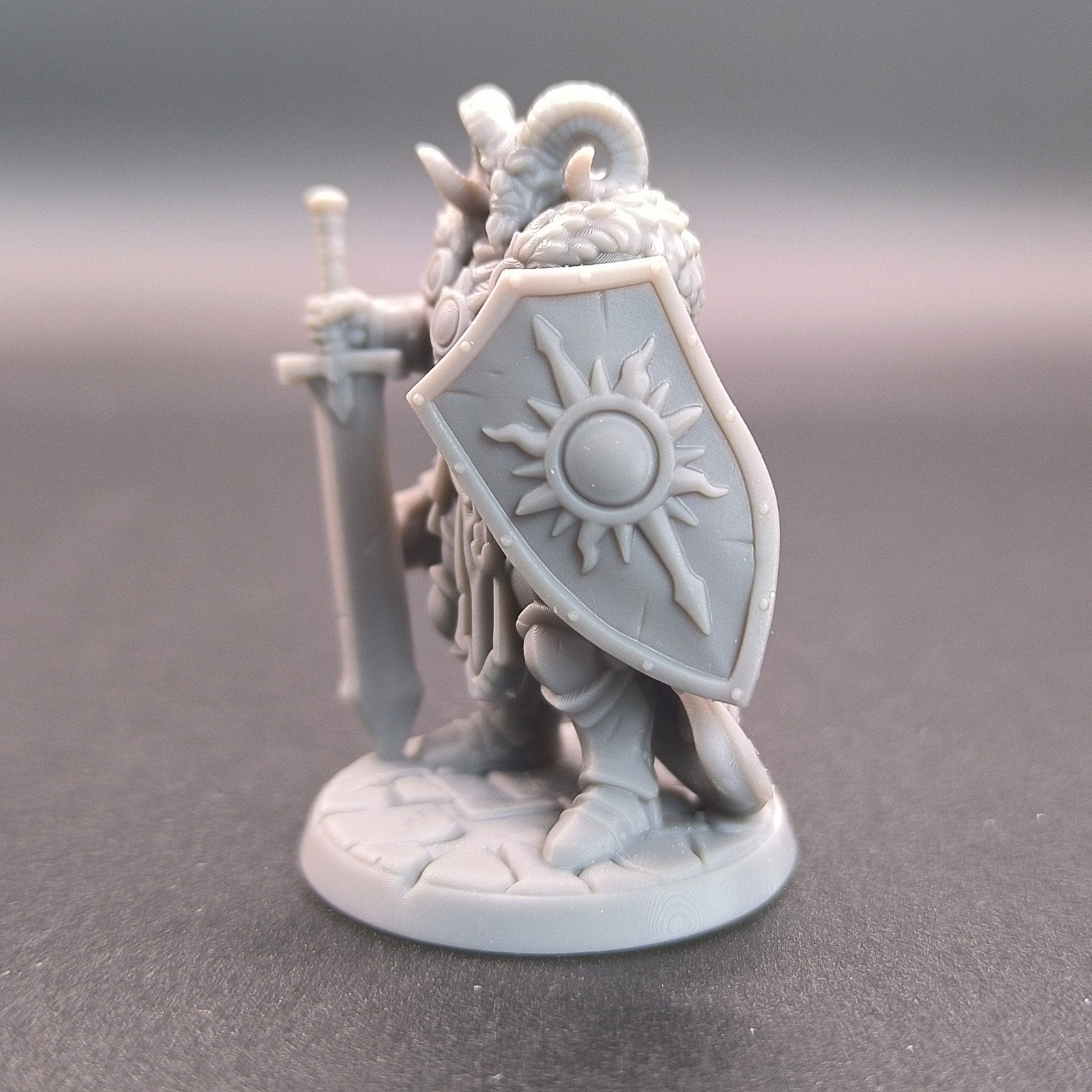 Tiefling Paladin Miniature D&D HQ dungeon's and dragons, Ophalen of Verzenden, Overige soorten