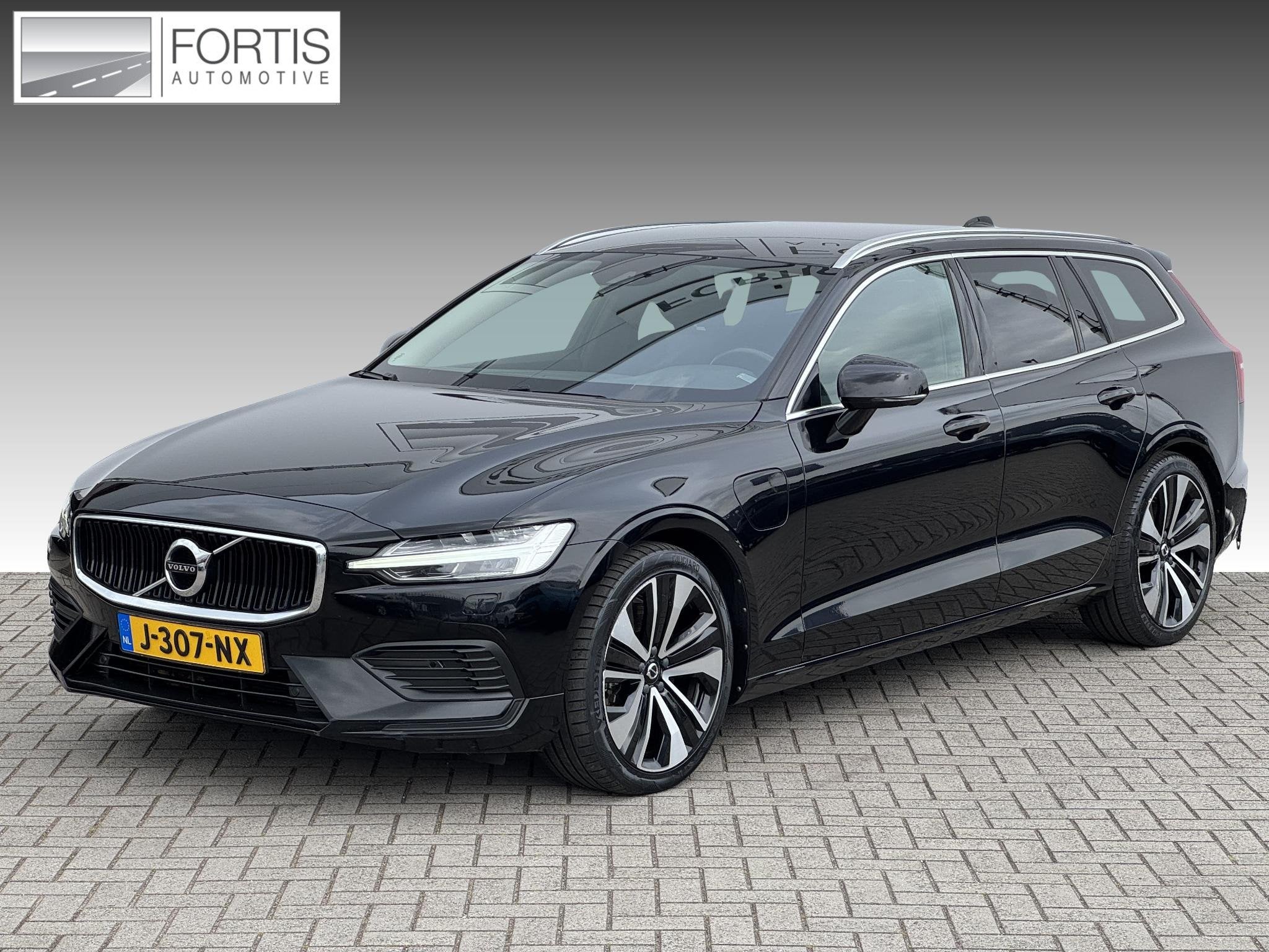 Volvo V60 2.0 T6 Twin Engine AWD Inscription TREKHAAK | STOE, Auto's, Gebruikt, Euro 6, 4 cilinders, Vierwielaandrijving
