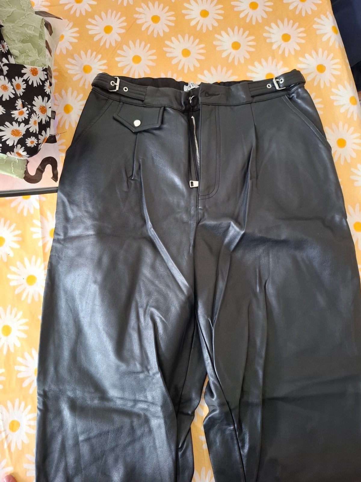 Zara nep leren broek maat 38, Kleding | Dames, Maat 38/40 (M), Nieuw, Ophalen of Verzenden, Lang