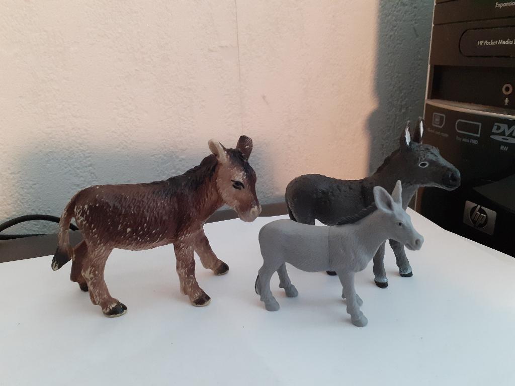 Verzameling ezels, dierfiguren, geen Schleich, Ophalen of Verzenden, Gebruikt, Boerderijdier, Beeldje of Figuurtje
