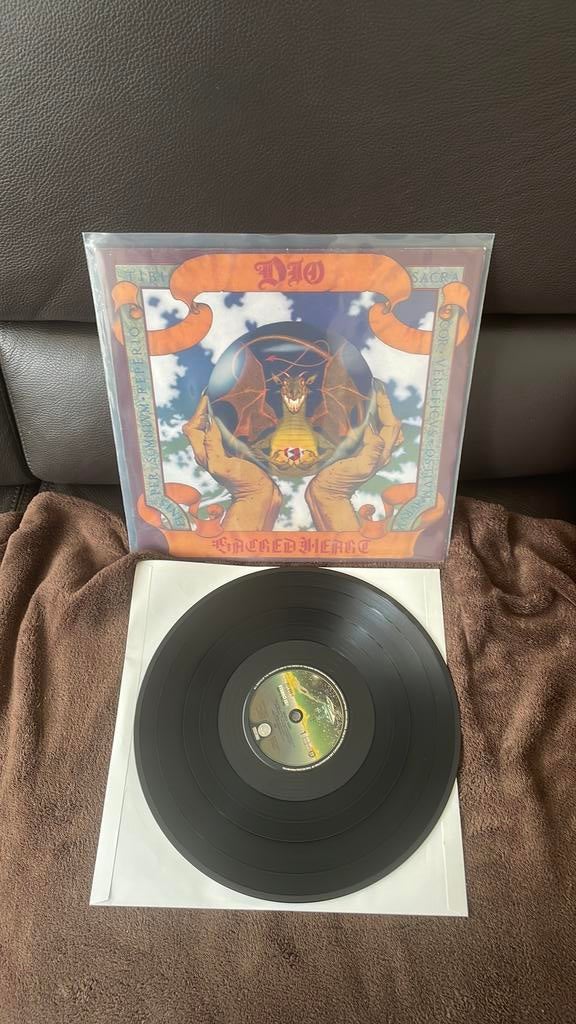 Dio - Sacred Heart, Ophalen of Verzenden, Zo goed als nieuw