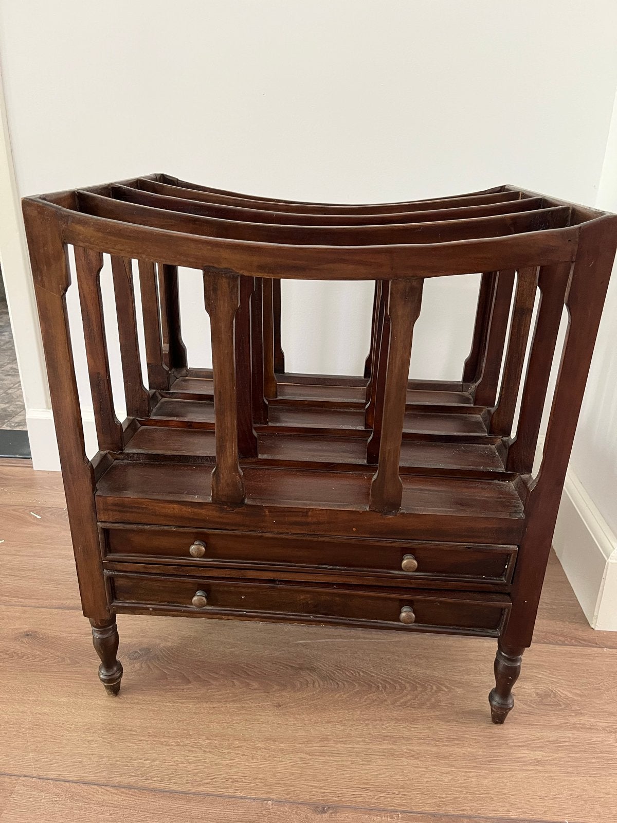Vintage houten lectuurbak met 2 lades engelse stijl, Ophalen, Meerdere vakken, Gebruikt, Lectuurbak