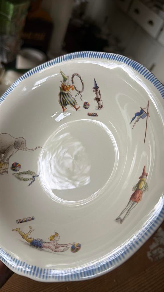 Gien LE CIRQUE schaaltje, Huis en Inrichting, Keuken | Servies, Ophalen of Verzenden, Overige stijlen, Porselein, Schaal of Schalen