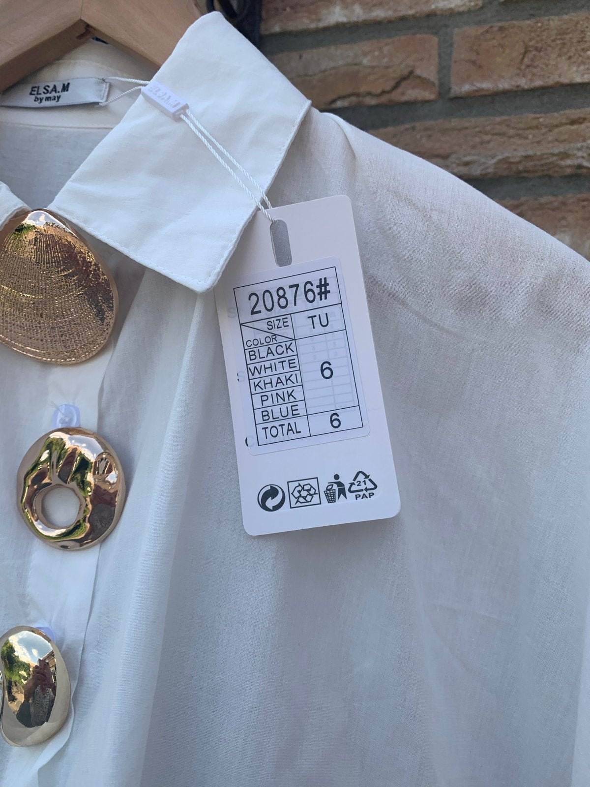 Aparte blouse met knopen - Maat 46/48, Kleding | Dames, Elsa m, Wit, Maat 46/48 (XL) of groter, Nieuw