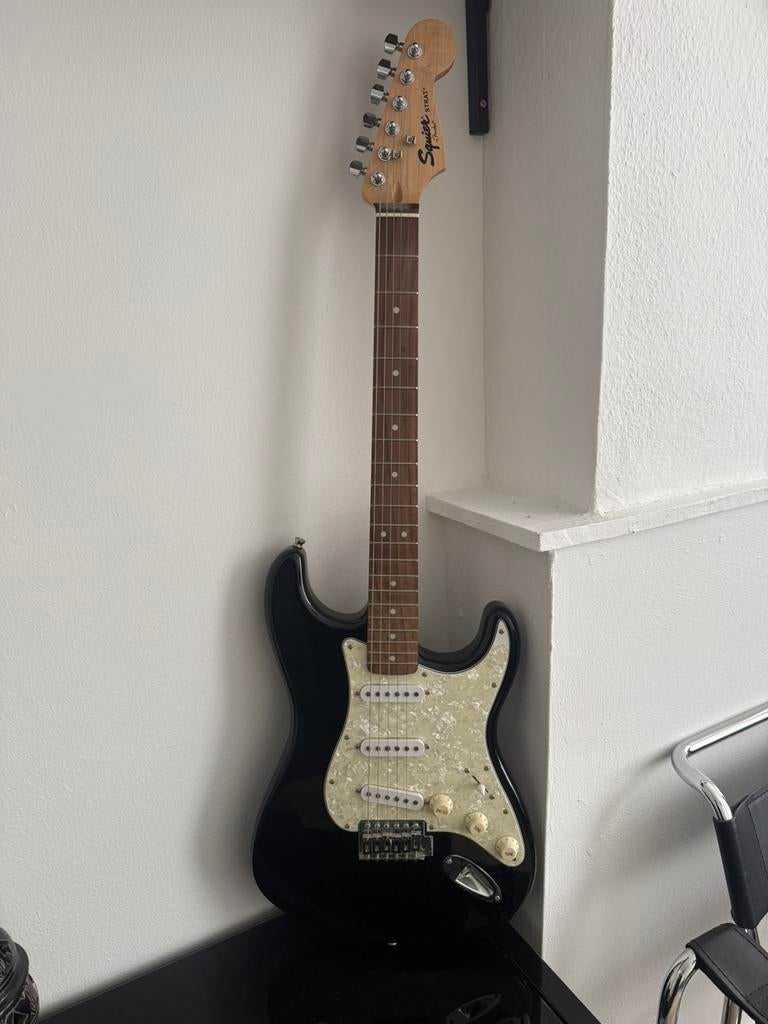 Fender Squier gitaar, Ophalen of Verzenden, Zo goed als nieuw, Solid body, Fender