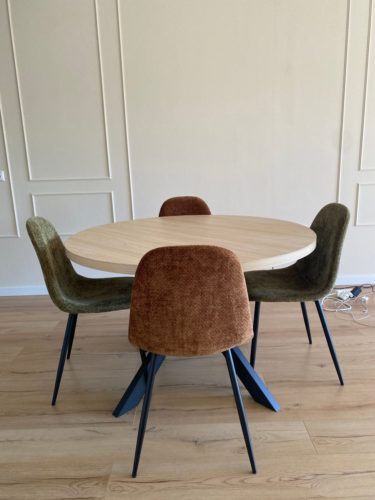 Mooie ronde eettafel, Ophalen, Zo goed als nieuw, Rond, 100 tot 150 cm