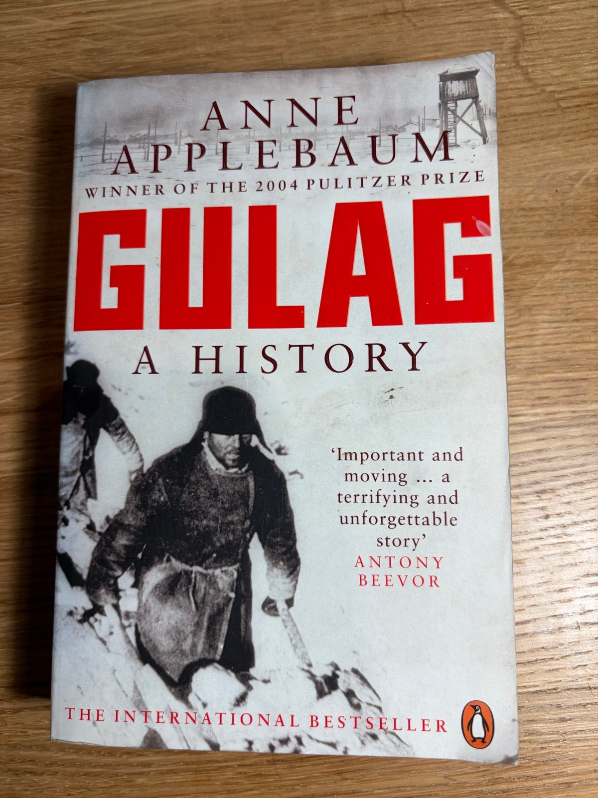 GULAG: A History - Anne Applebaum (Internationale Bestseller, Ophalen of Verzenden, 20e eeuw of later, Gelezen, Azië