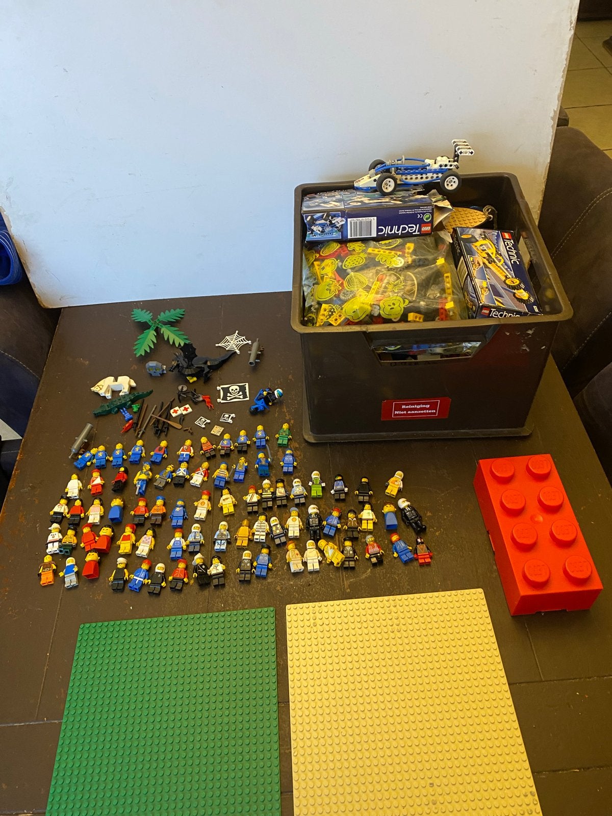 Grote Lego partij met veel minifiguren en Technic onderdelen, Inclusief minifiguren, Gebruikt, Lego, Ophalen of Verzenden