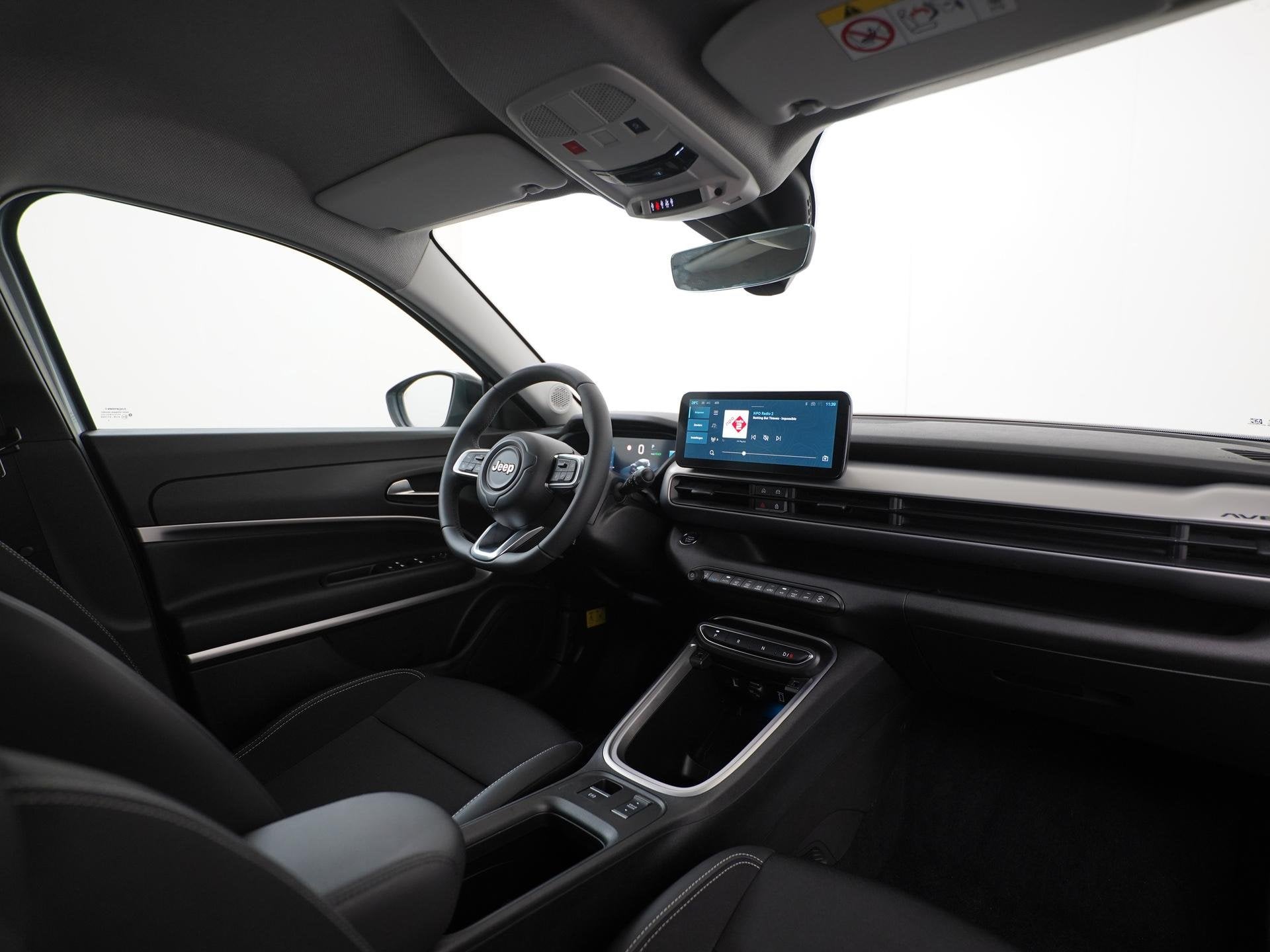 Jeep Avenger Summit 54 kWh 3 fase | Camera | Carplay | Blind, Auto's, Jeep, 334 min, 156 pk, SUV of Terreinwagen, 1495 kg