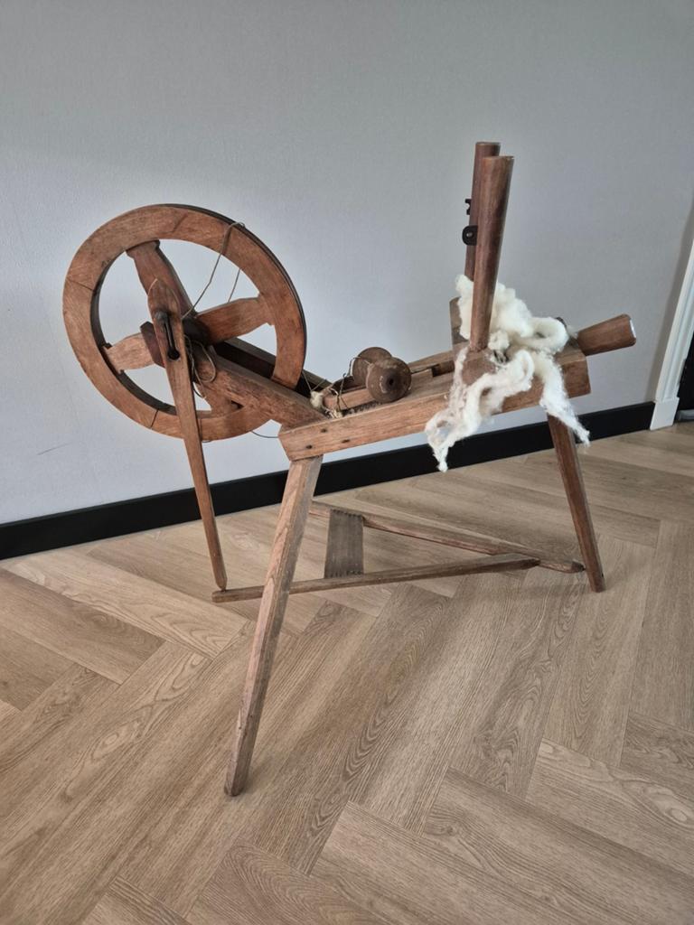 Antiek Houten Spinnewiel - Decoratief, Ophalen, Gebruikt, Spinnewiel