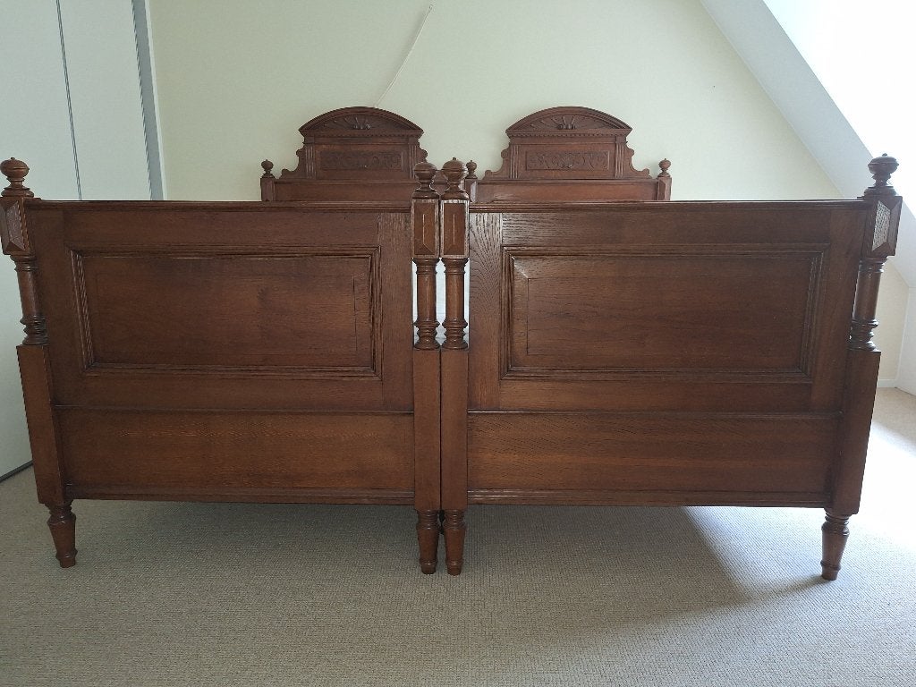 dubbel  bed  secretaire en  eethoek ,2 eenpersoonbedden, Antiek en Kunst, Ophalen