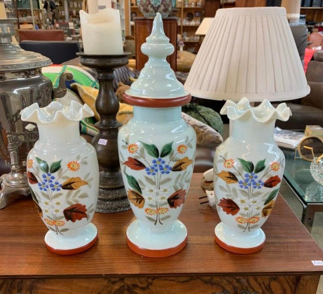 Vaas opaline glazen vazen met handgeschilderde bloemmotieven, Antiek en Kunst, Ophalen of Verzenden