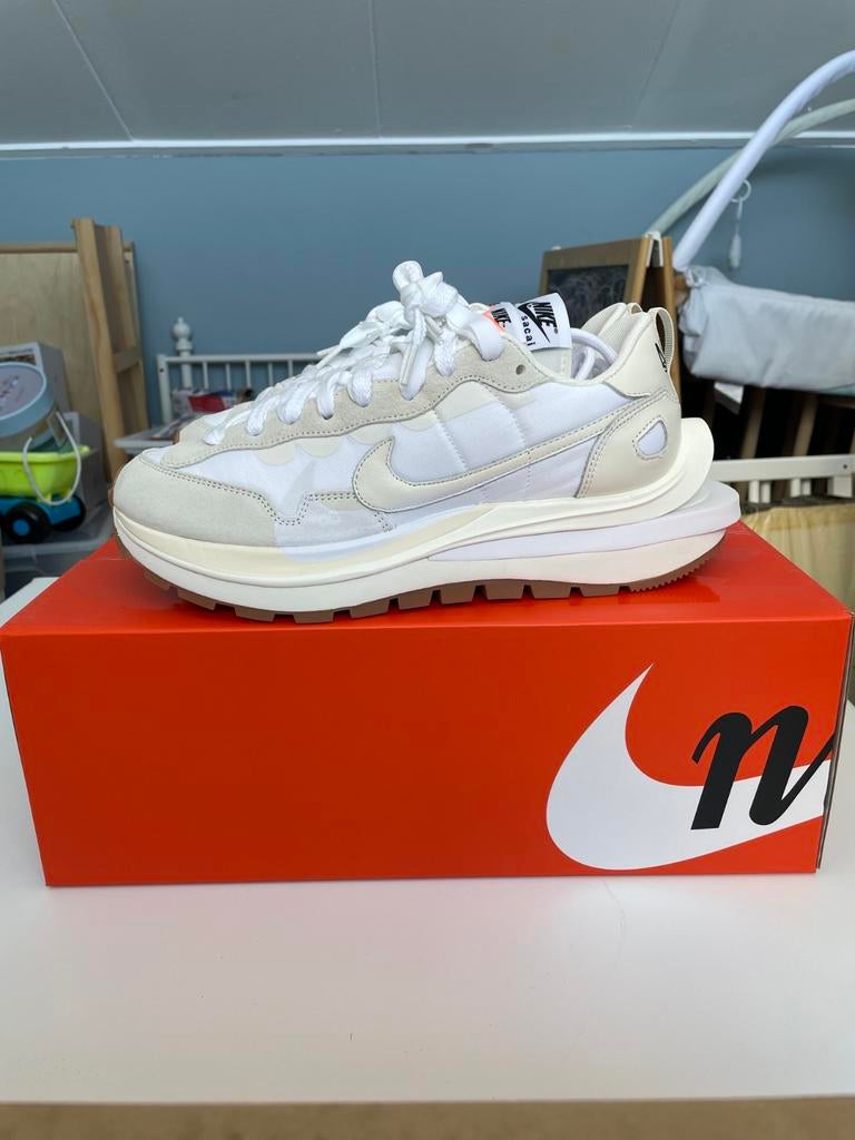 Nike Vaporwaffle Sacai Sail Gum 42,5, Kleding | Heren, Schoenen, Wit, Nike, Nieuw, Ophalen of Verzenden