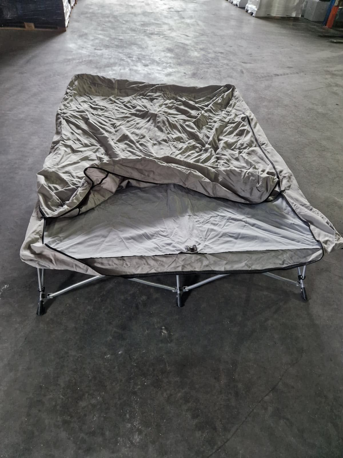 Campingbed veldbed 140cm x 190cm, Ophalen, Zo goed als nieuw, Overige
