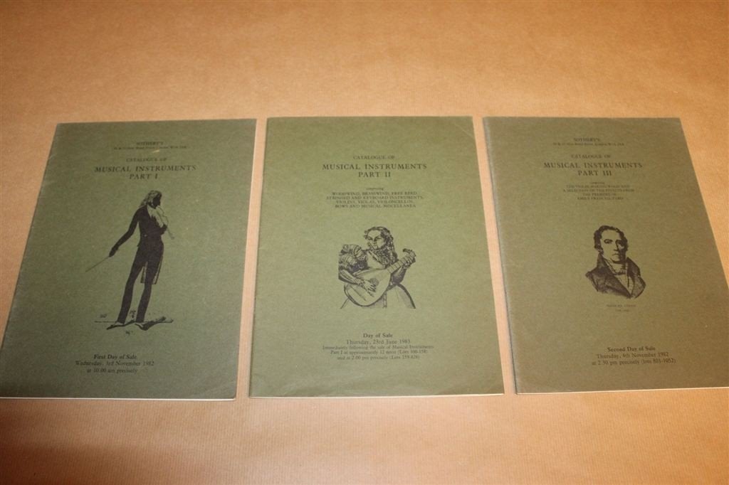 Sothebys Musical Instruments — 3 Catalogi 1982-1983, Boeken, Ophalen of Verzenden, Gelezen, Artiest