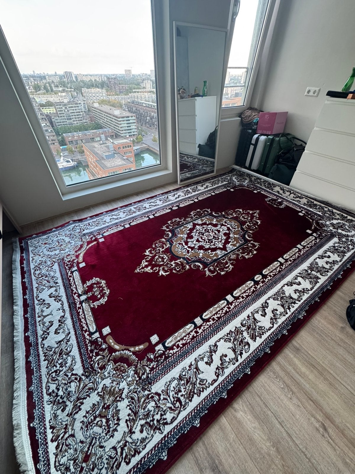 Prachtige Rode Tapijt (perzisch design) 194cm x 310cm, Ophalen, Zo goed als nieuw, Rechthoekig, 200 cm of meer