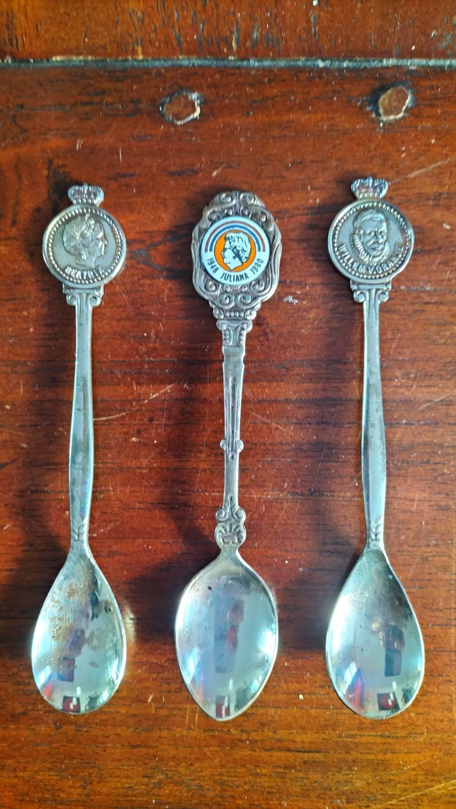 3 verzilverde lepels theelepels koninklijk Beatrix Juliana, Ophalen of Verzenden, Speld(je) of Lepel(tje)
