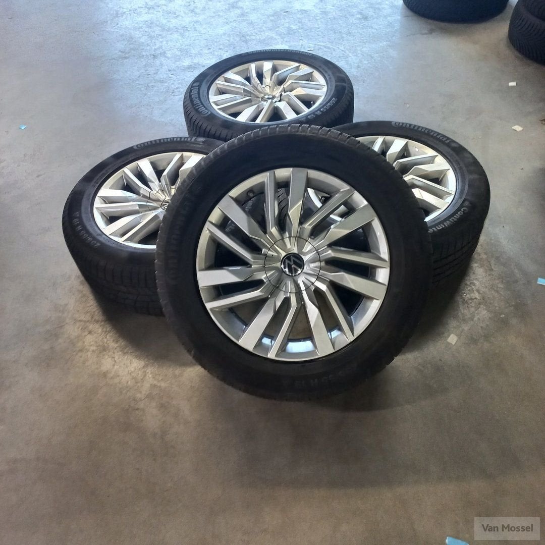 Volkswagen Touareg Continental Cont Winter Contact 255/55/R1, 19 inch, Gebruikt, 255 mm, -