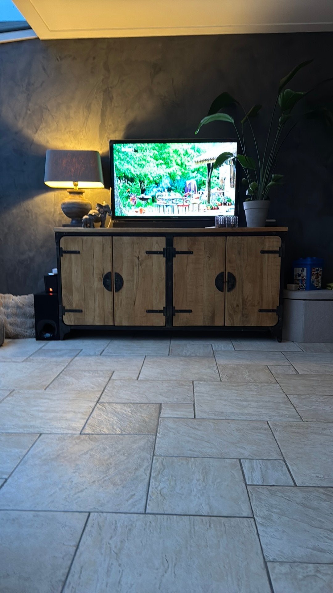 Mango houten kast, Ophalen, Overige materialen, 150 tot 200 cm, Zo goed als nieuw