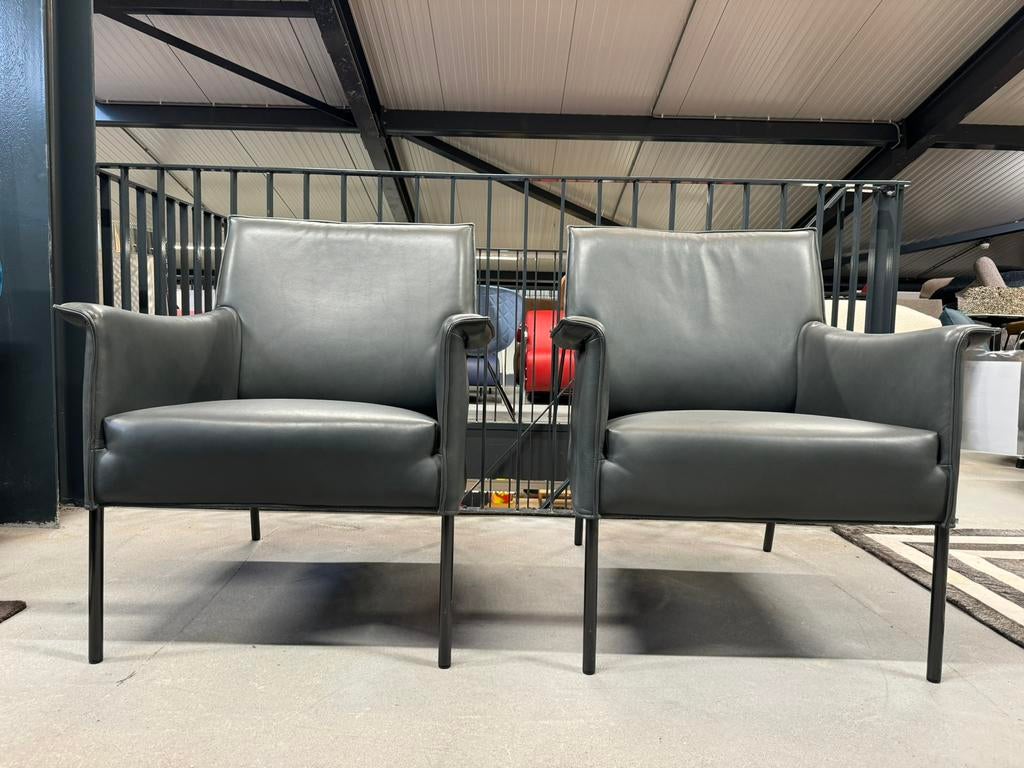 2 Nieuw Design in Stock Limec fauteuils grijs leer stoel, Huis en Inrichting, Fauteuils, Ophalen of Verzenden, Eyye, 50 tot 75 cm
