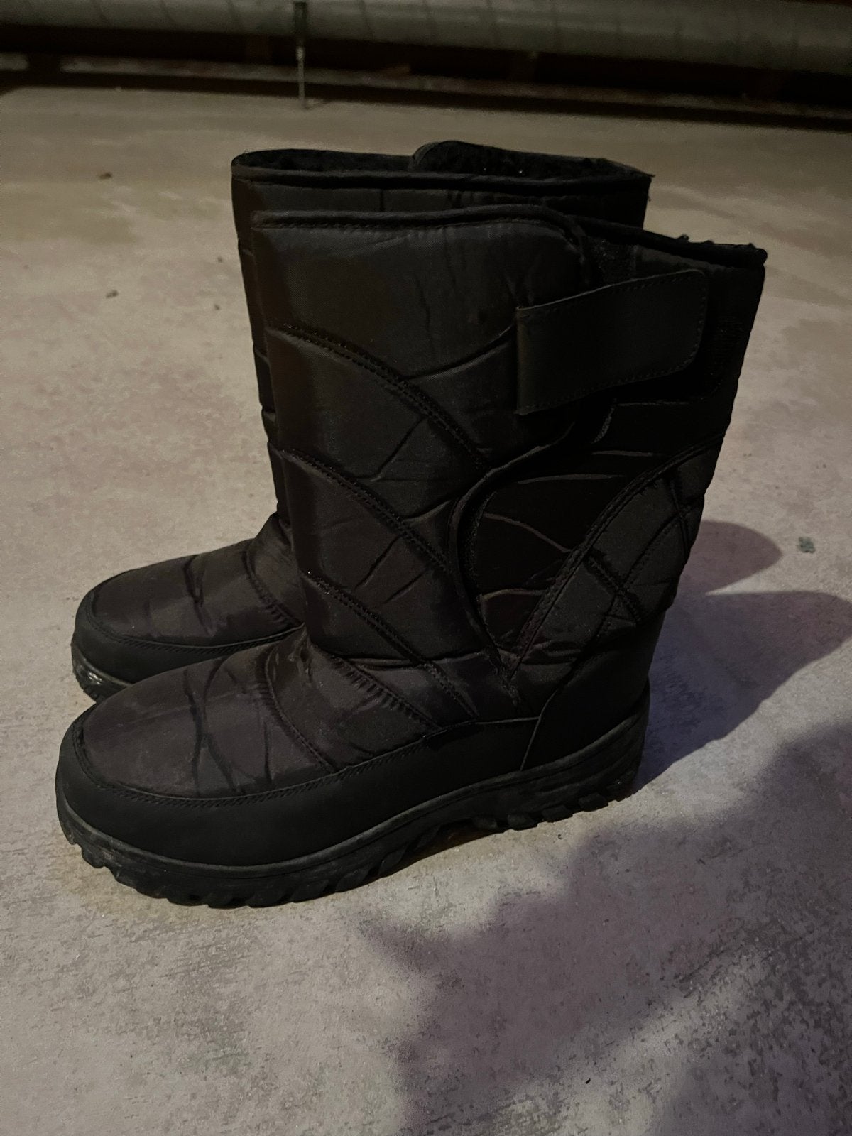 Zwarte Snowboots Maat 42 - Warm en Comfortabel, Kleding | Dames, Ophalen of Verzenden, Gedragen, Zwart, Snowboots