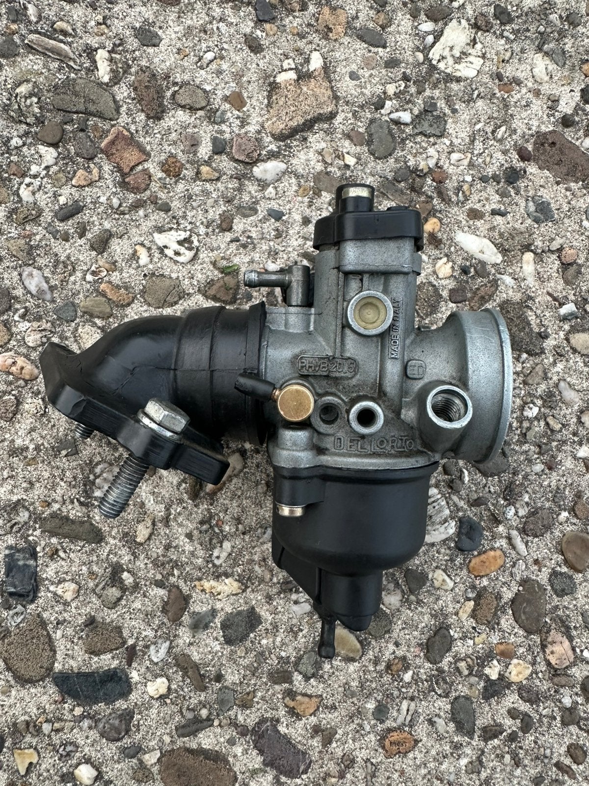 Dellorto 20,5 carburateur met spruitstuk, Ophalen of Verzenden, Carburateur