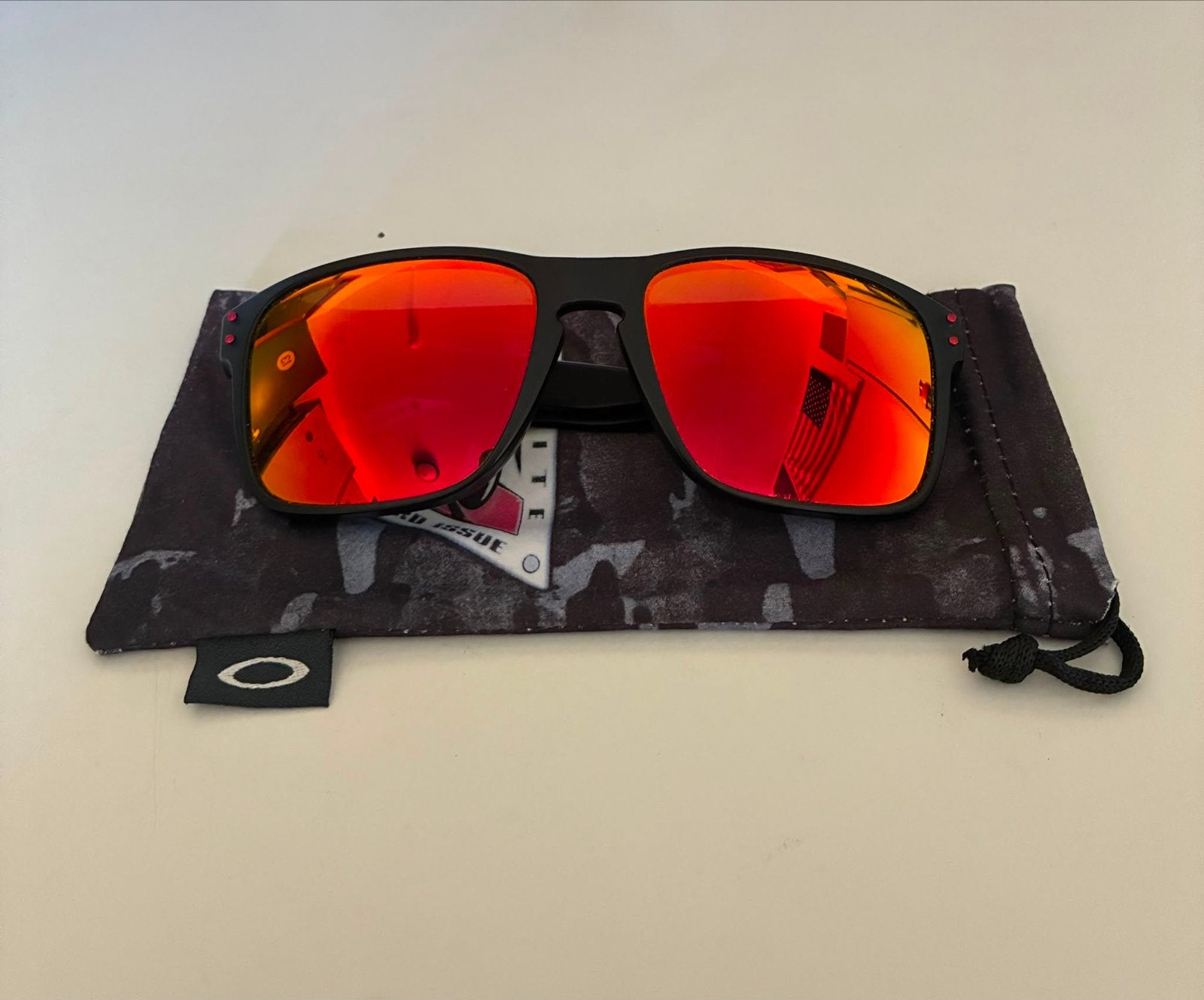 Oakley Holbrook Zonnebril - zwart montuur, Gebruikt, Zonnebril, Zwart, Ophalen of Verzenden