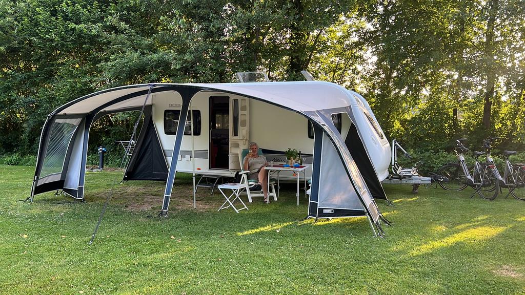 Unico Genua voortent caravan 280 bij 600, Caravans en Kamperen, Ophalen, Zo goed als nieuw, Tot en met 4