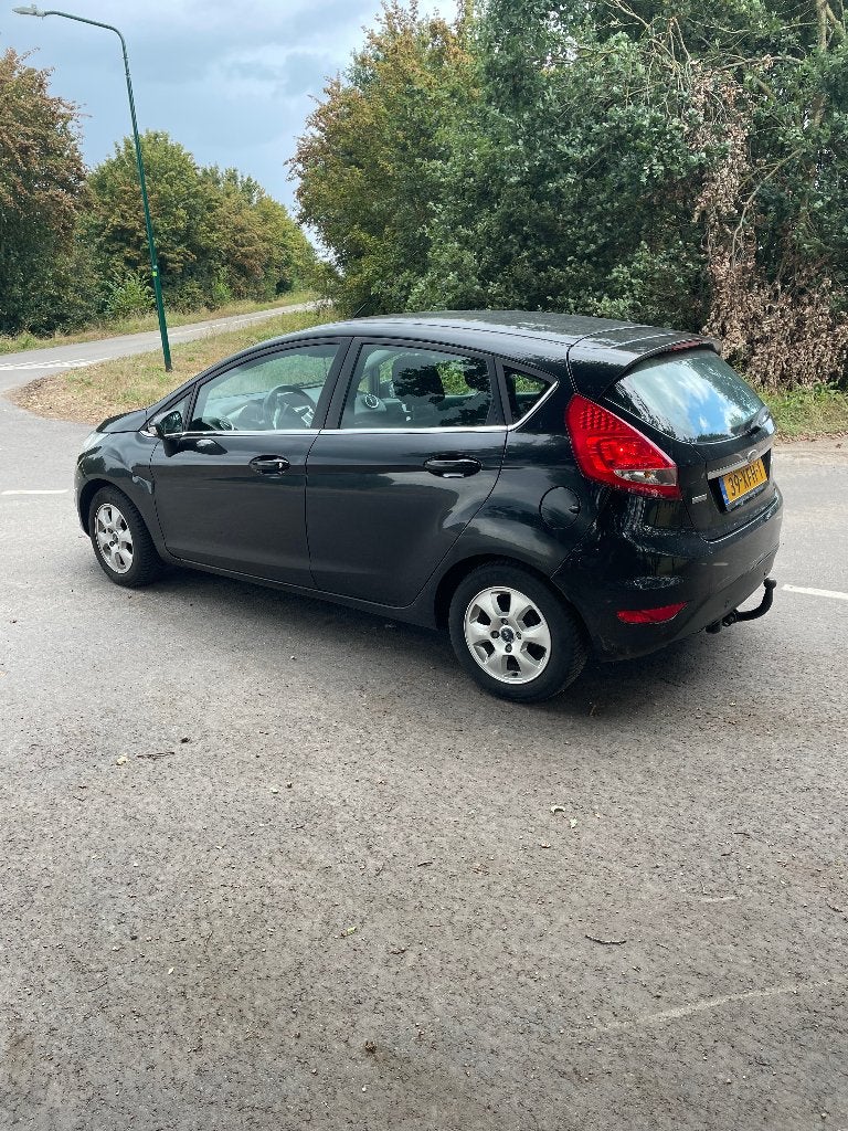 Ford Fiësta 1.6 Tdci 5DR 2012 Zwart, Auto's, Ford, Voorwielaandrijving, Stof, Zwart, 96 €/maand