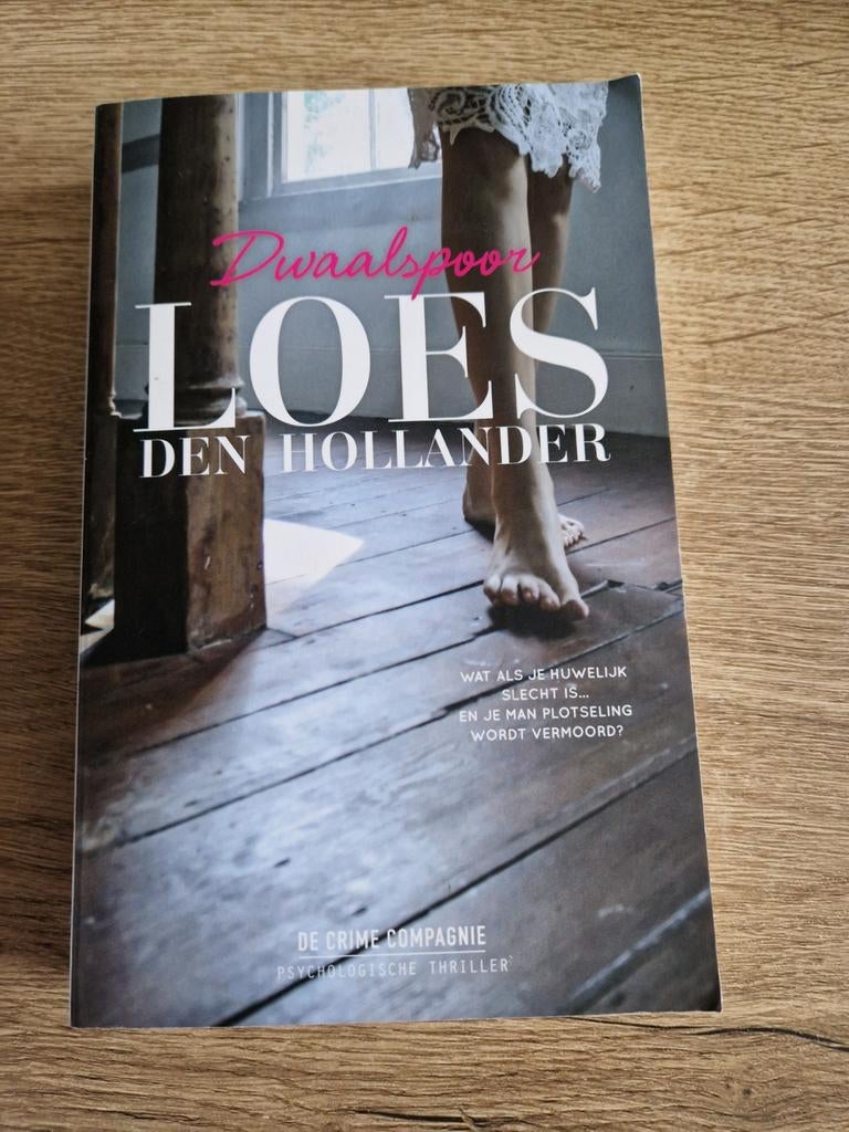 Dwaalspoor - Loes den Hollander (Psychologische thriller), Ophalen of Verzenden, Gelezen, Loes den Hollander, Nederland