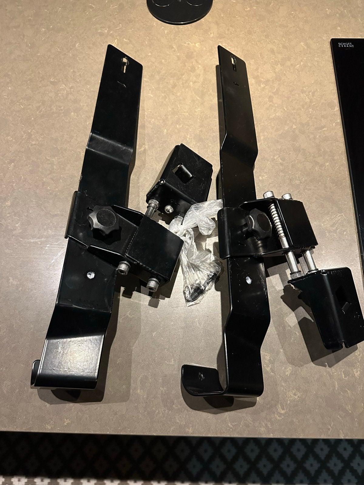 Zwarte metalen beugels maxi cosi Urban Arrow fiets, Fietsen en Brommers, Ophalen of Verzenden, Gebruikt