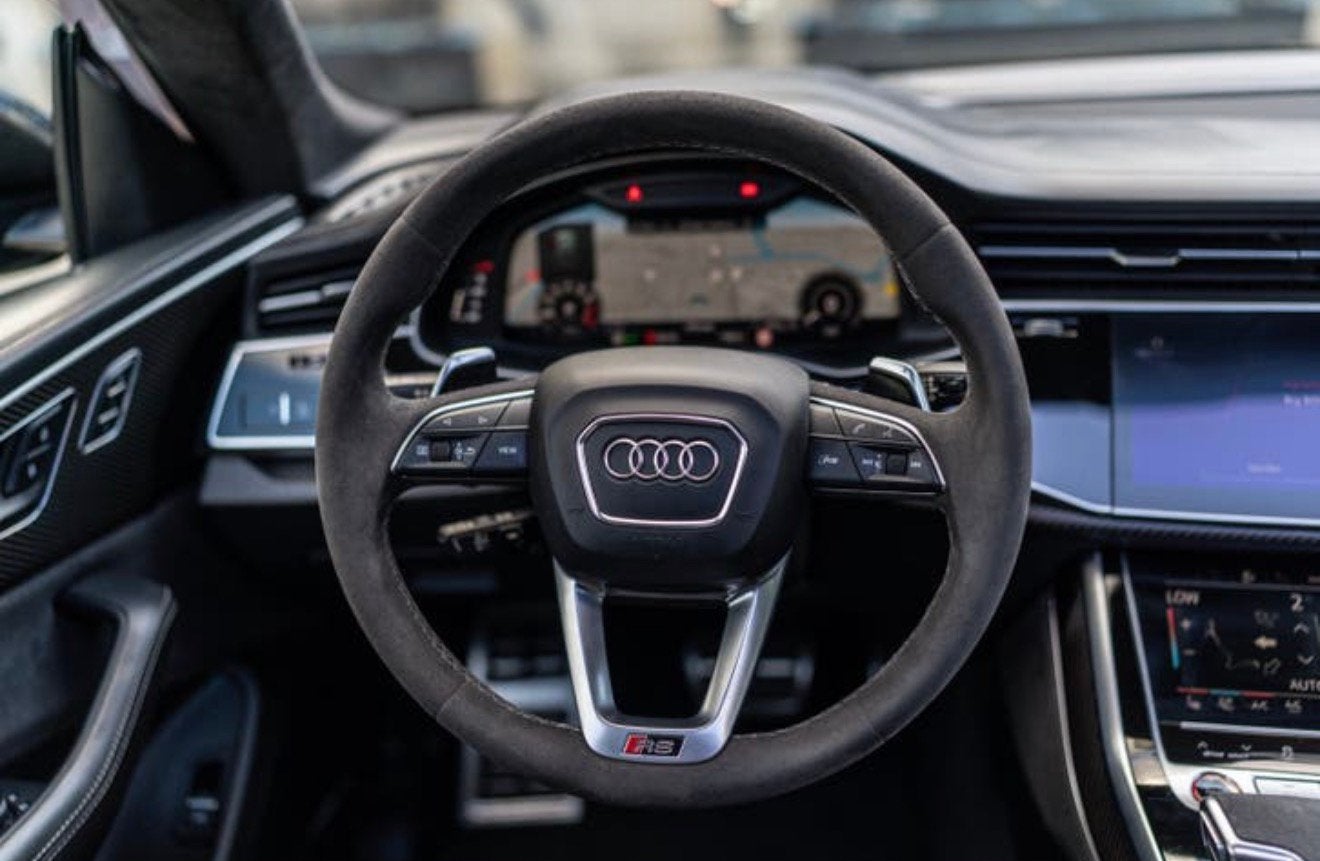 Audi Rsq8 Quattro 600PK+Massage&keramisch&nightvission&full, Auto's, Audi, 3500 kg, 600 pk, Zwart, 156 €/maand