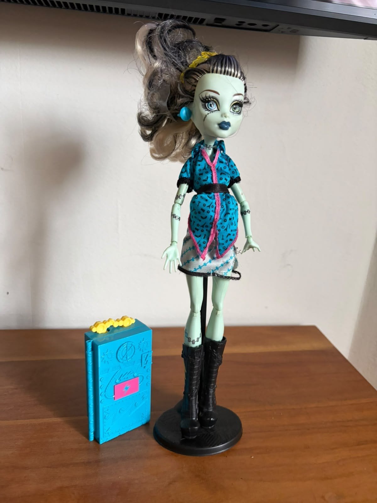 Monster High Scaris City of Frights Frankie Stein + koffer, Kinderen en Baby's, Ophalen of Verzenden, Overige typen