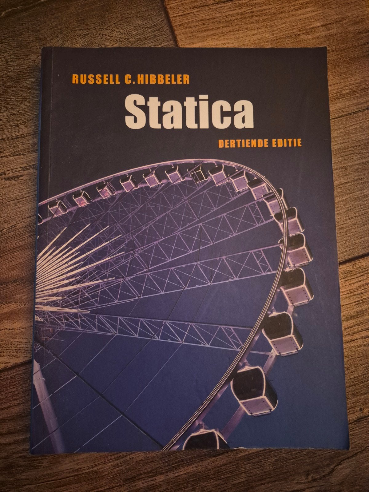 Statica - Russell C. Hibbeler - Dertiende Editie, Boeken, Zo goed als nieuw, Russell C. Hibbeler, Beta, HBO