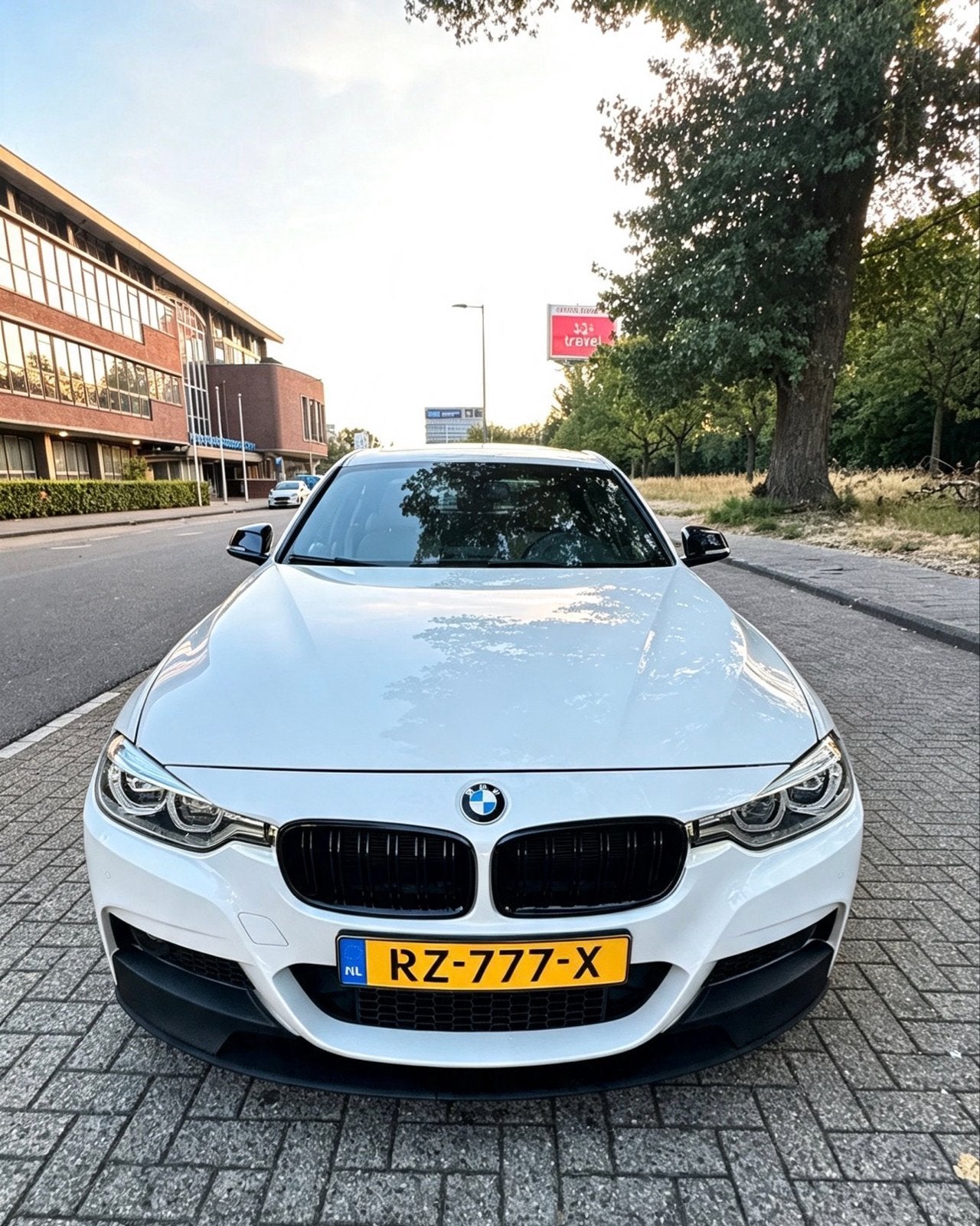 BMW 2015 te koop 328i Wit en beige 245PK, Automaat, Achterwielaandrijving, 4 cilinders, Wit