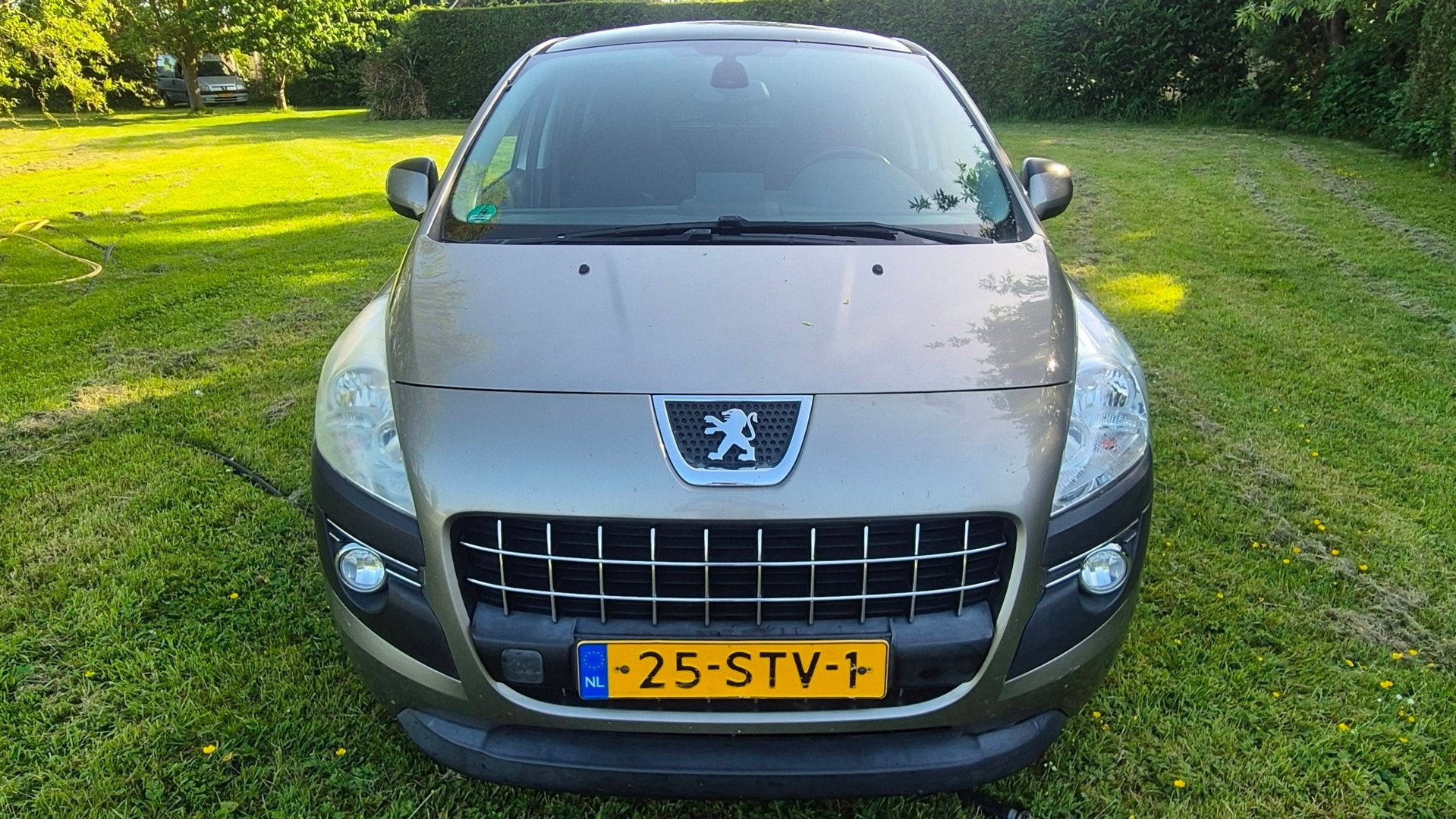 Peugeot 3008 1.6 Active NIEUWE DISTR. KETTING APK AIRCO, Voorwielaandrijving, Euro 5, 1434 kg, Handgeschakeld
